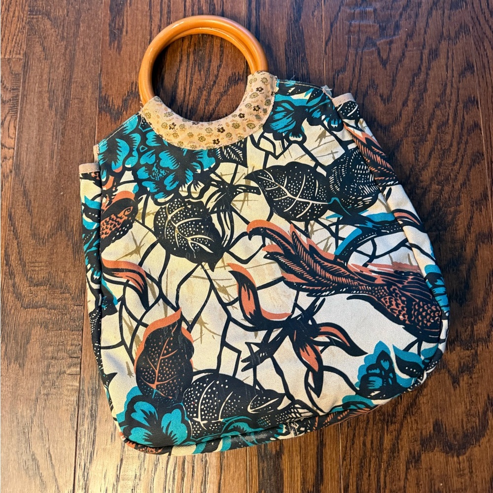 Floral Print Women Bag with Wooden Handles quilted thick fabric amazing style